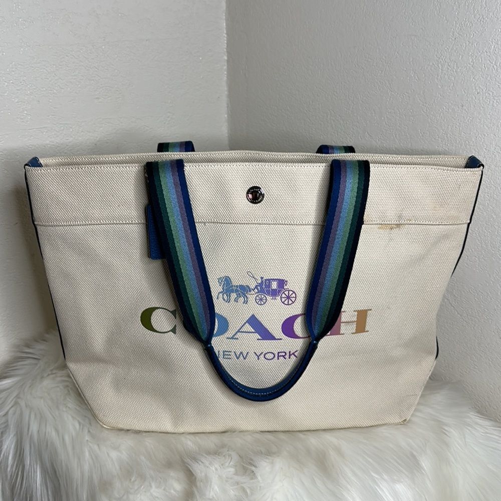 💯Authentic Coach Rainbow Tote Bag 🍀 - Picture 13 of 13